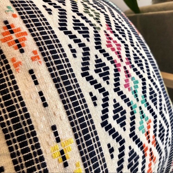 Decorative multicolor throw pillow - Picture 2 of 6